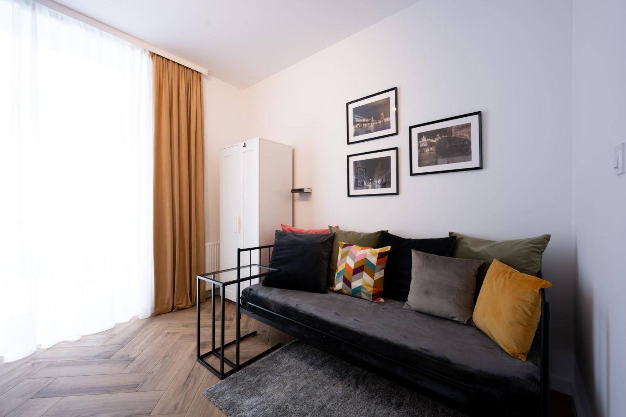 Native Apartments Pulaskiego 6 คราคูฟ ภายนอก รูปภาพ