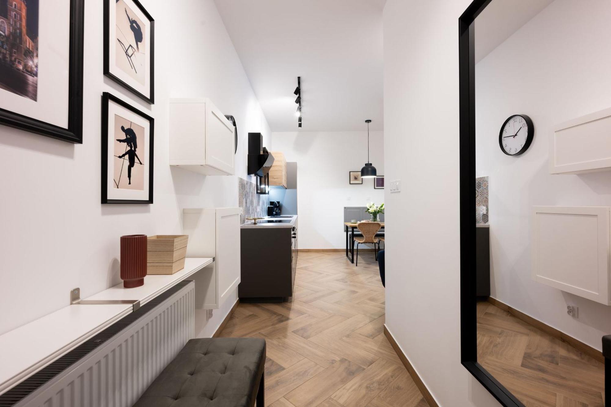 Native Apartments Pulaskiego 6 คราคูฟ ภายนอก รูปภาพ